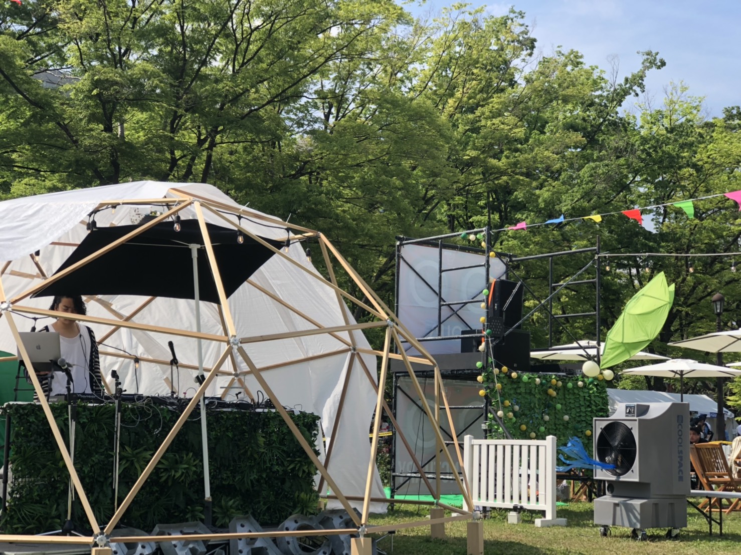 野外イベントで大型 気化式冷風機 クールスペースが活躍！ | 三愛ブレイン株式会社